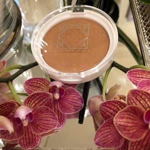 NEW, ntg, OFRA Bronzer Americano